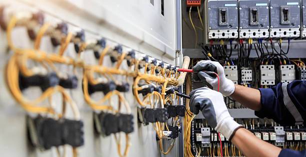 Professional Electrician technician working in North Bend, NE